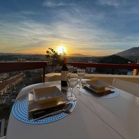 Apartamento A 900 M De La Playa Y Con Vistas Al Mar En Fuengirola Luaran gambar
