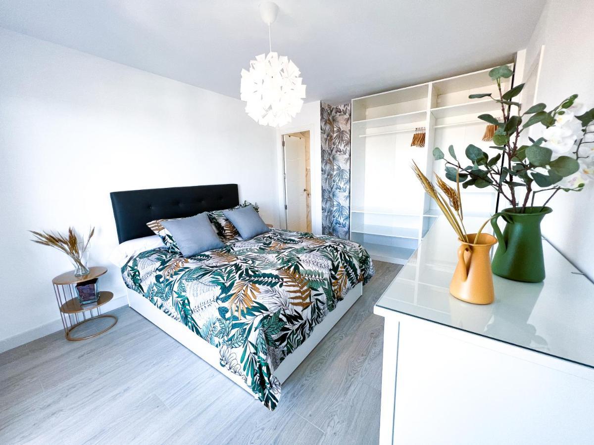 Apartamento A 900 M De La Playa Y Con Vistas Al Mar En Fuengirola Luaran gambar