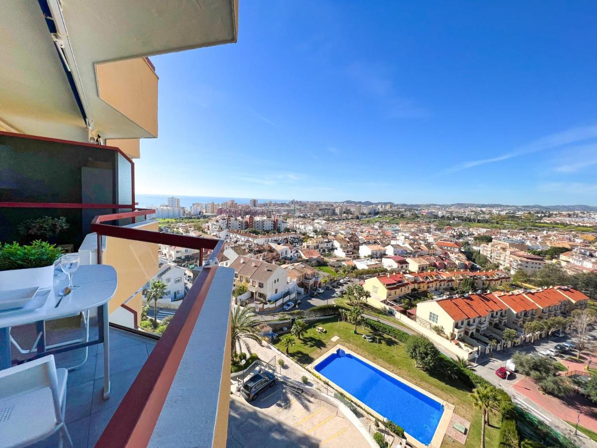 Apartamento A 900 M De La Playa Y Con Vistas Al Mar En Fuengirola Luaran gambar