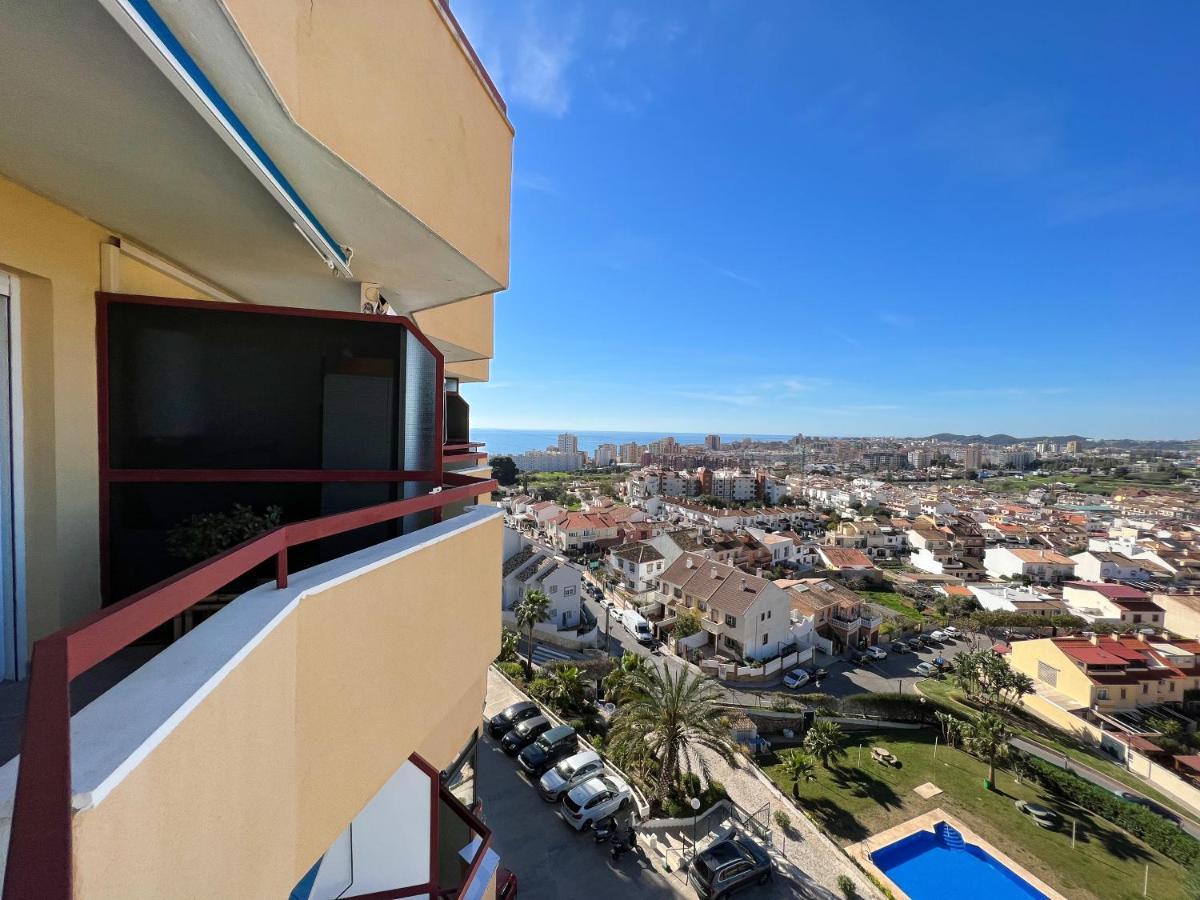 Apartamento A 900 M De La Playa Y Con Vistas Al Mar En Fuengirola Luaran gambar