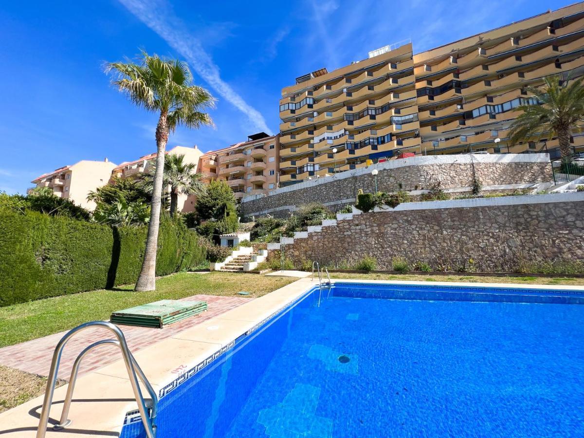 Apartamento A 900 M De La Playa Y Con Vistas Al Mar En Fuengirola Luaran gambar