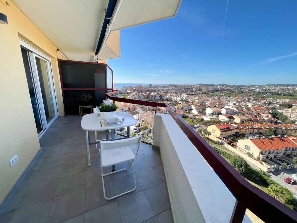 Apartamento A 900 M De La Playa Y Con Vistas Al Mar En Fuengirola Luaran gambar