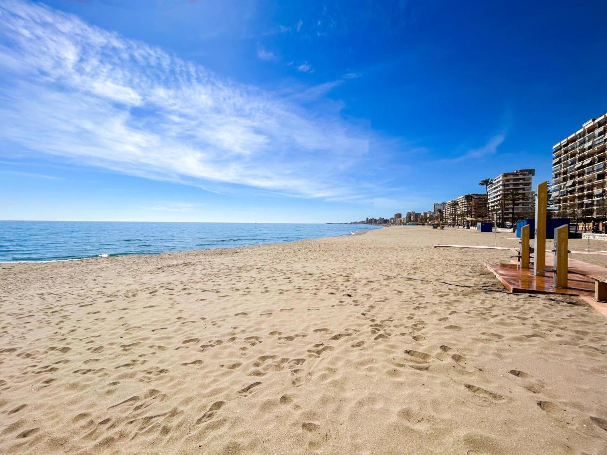 Apartamento A 900 M De La Playa Y Con Vistas Al Mar En Fuengirola Luaran gambar