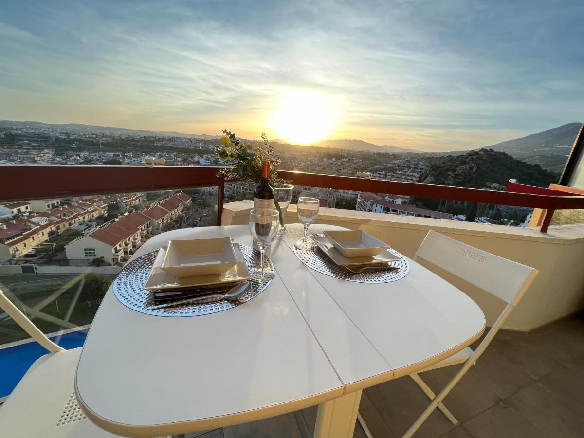 Apartamento A 900 M De La Playa Y Con Vistas Al Mar En Fuengirola Luaran gambar
