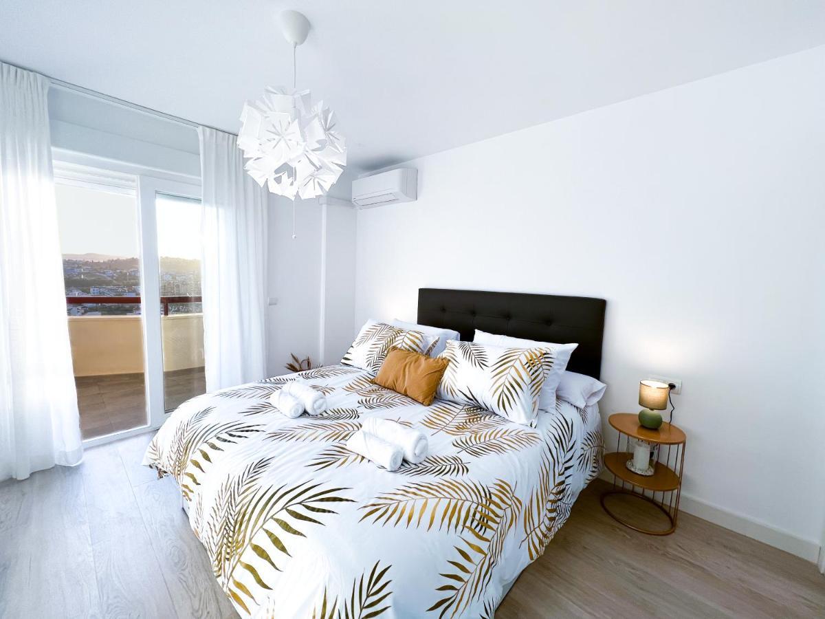 Apartamento A 900 M De La Playa Y Con Vistas Al Mar En Fuengirola Luaran gambar