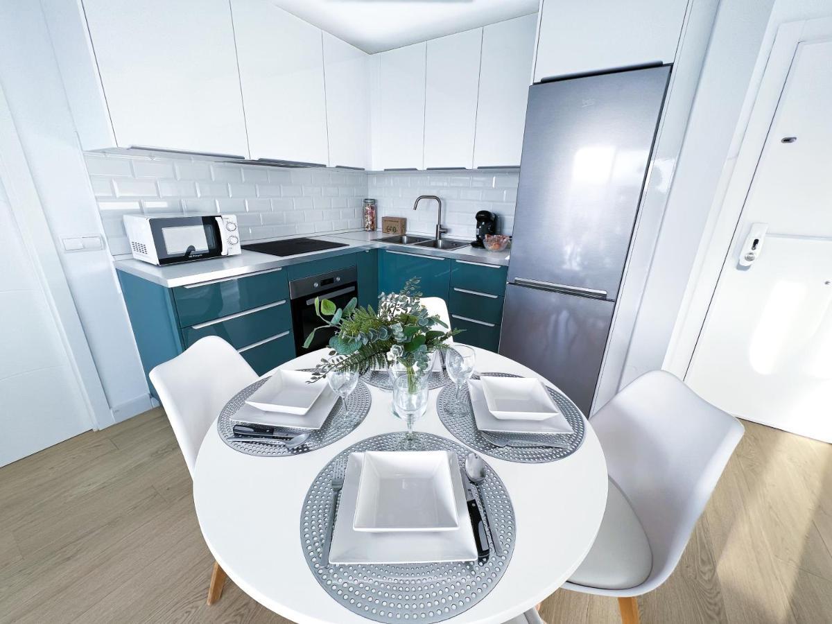 Apartamento A 900 M De La Playa Y Con Vistas Al Mar En Fuengirola Luaran gambar