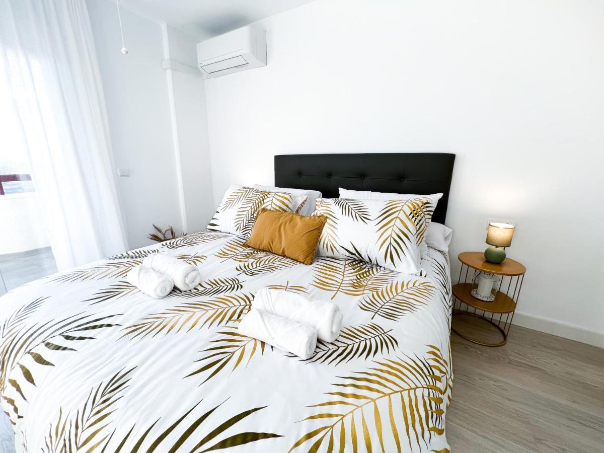 Apartamento A 900 M De La Playa Y Con Vistas Al Mar En Fuengirola Luaran gambar